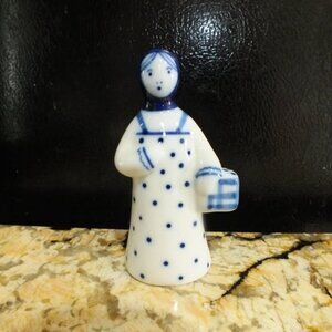 Vintage Gzhel USSR Porcelain Figurine